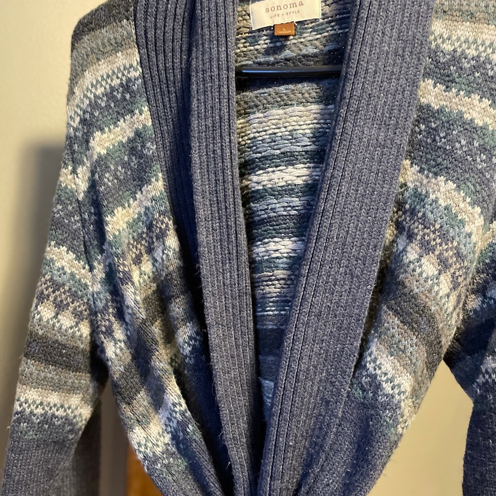 Sonoma cardigan with belt. Size Large. Blue with multi color pattern